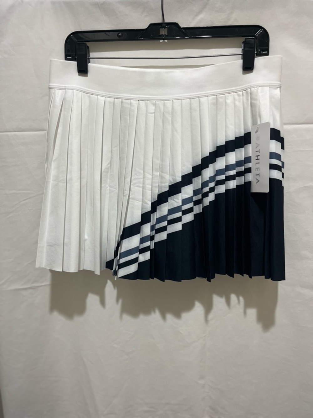 Athleta Navy and White Pleated Athletic Skirt nwt - Picture 2 of 6